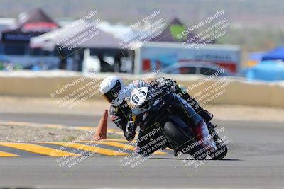 media/Oct-09-2022-SoCal Trackdays (Sun) [[95640aeeb6]]/Turn 2 (1110am)/